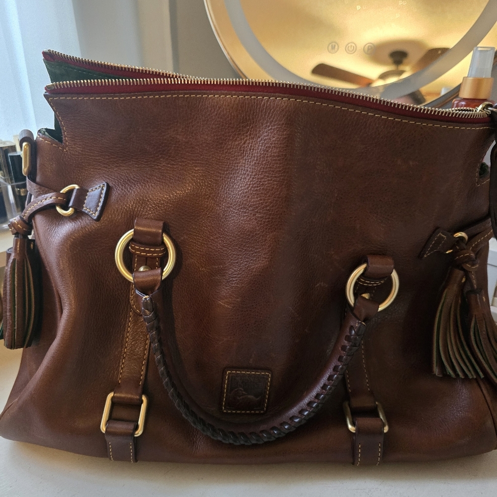 Dooney and Bourke Florentine satchel Large Size older version.